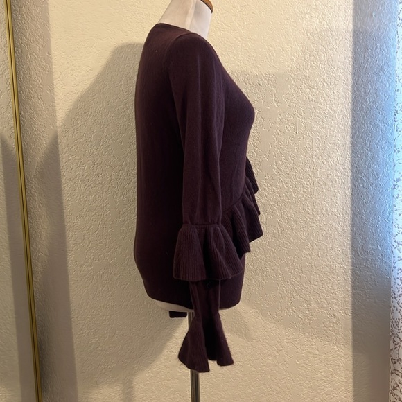 100% cashmere Ruffled Plum sweater - Picture 4 of 7